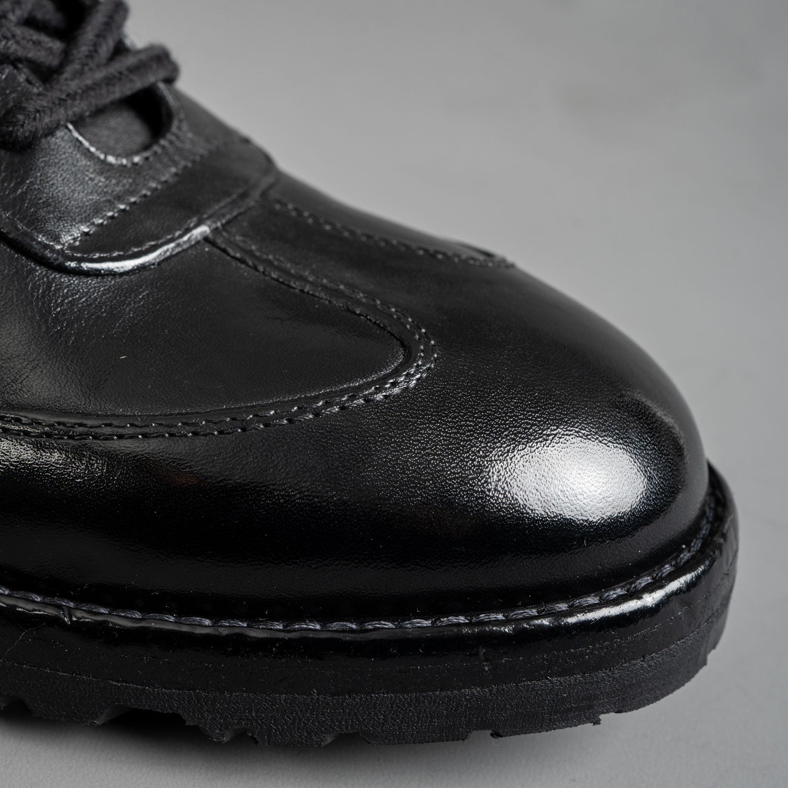 Washed Polished Leather Lug Sole Shoes
