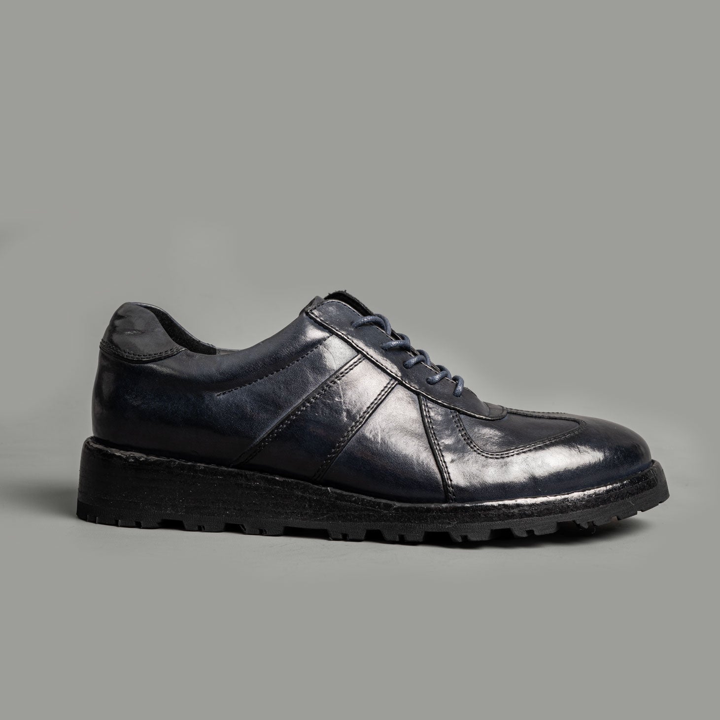 Washed Leather Lace-Up Shoes Ink Navy