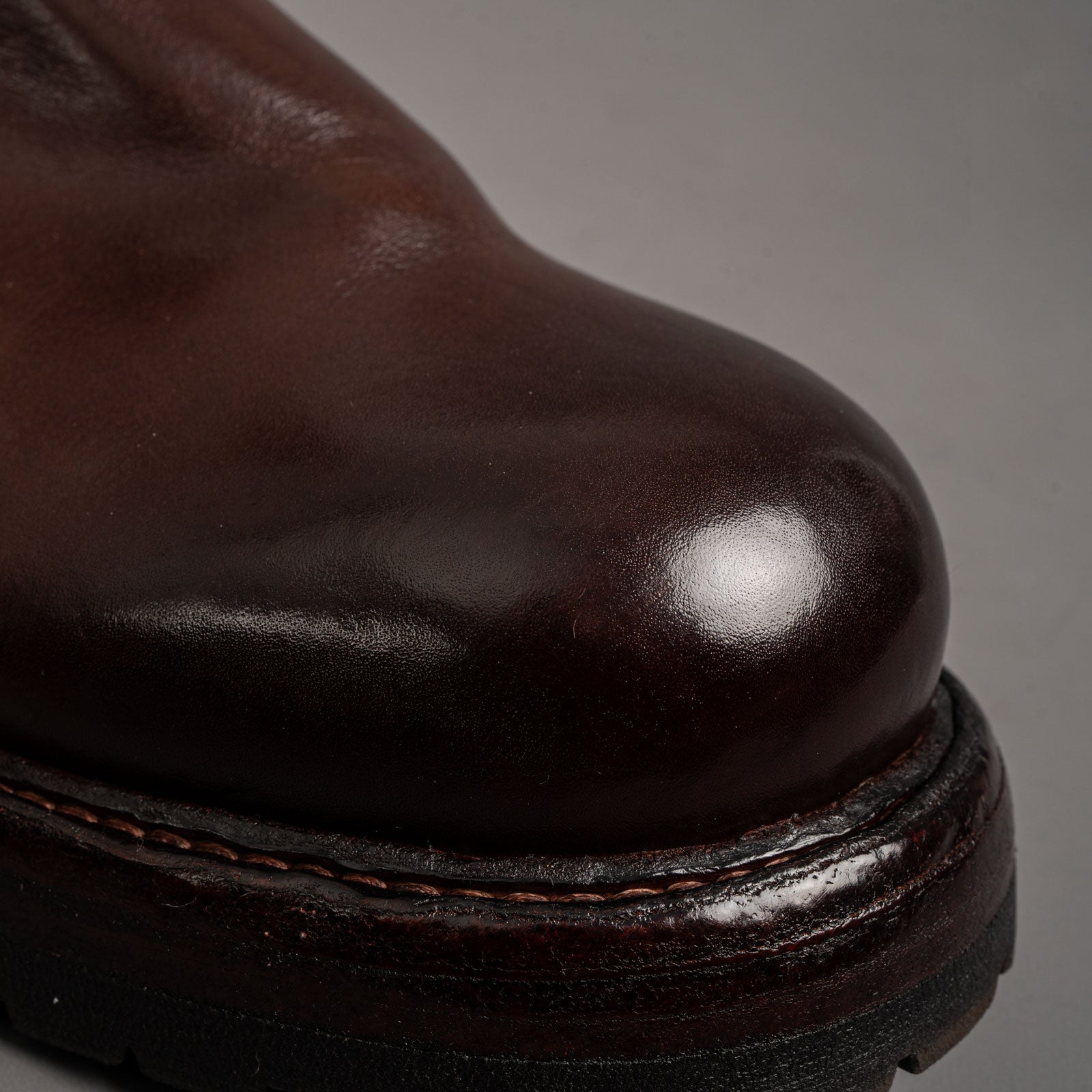 Washed Cowhide Leather Chelsea Boots