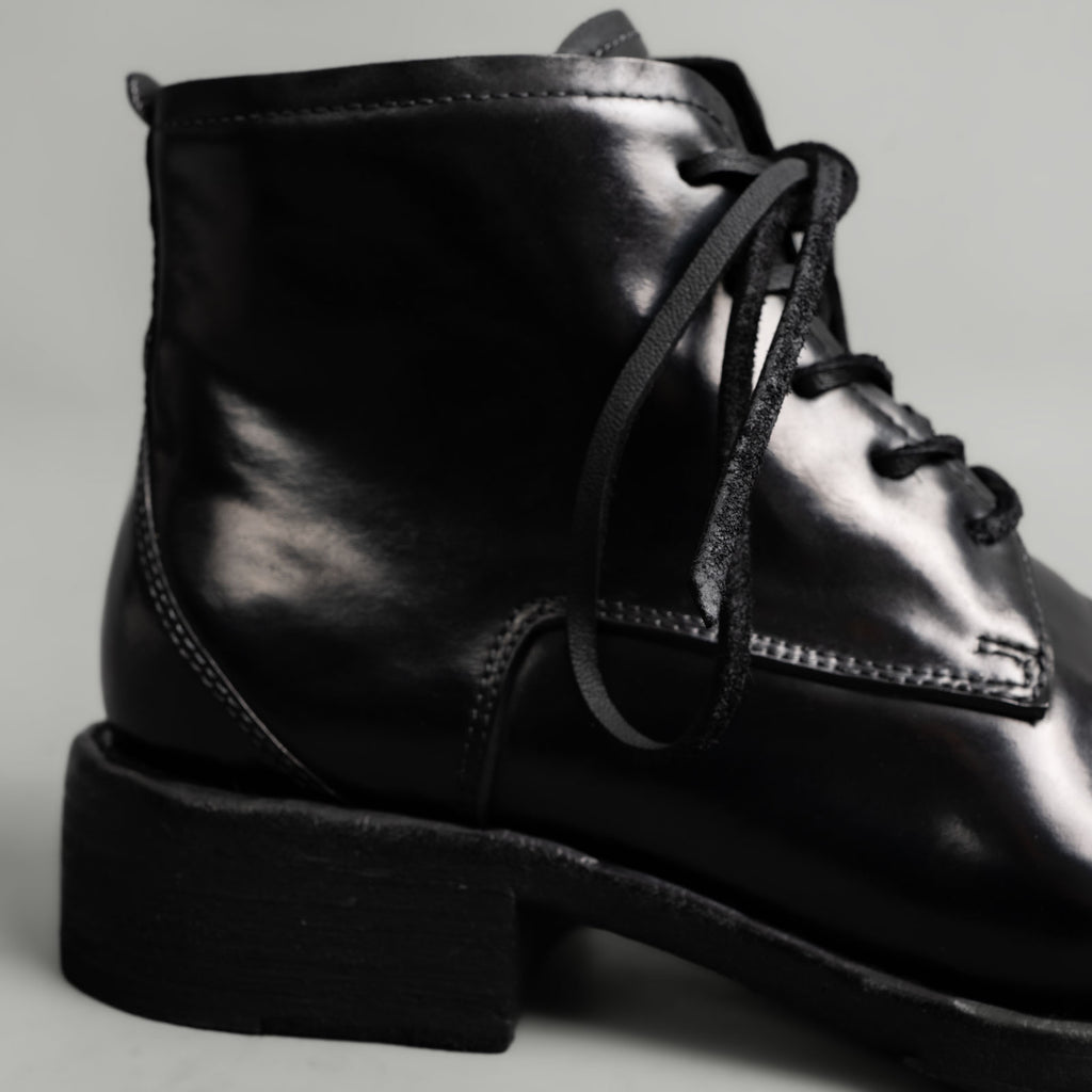5-Eyelet Washed Cordovan Boots Black
