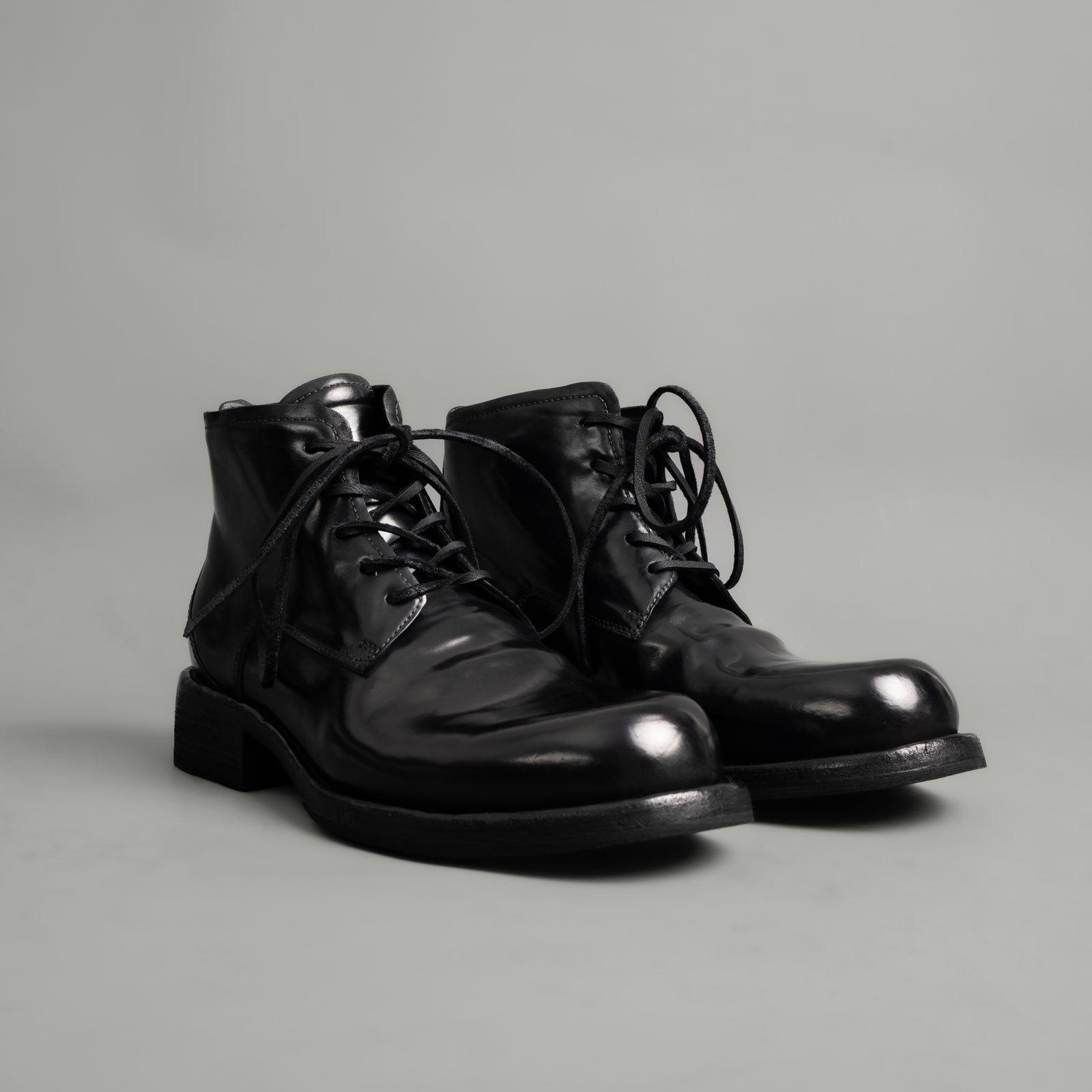 5-Eyelet Washed Cordovan Boots Black